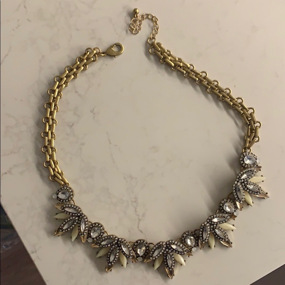 Gorgeous Detailed Statement Necklace